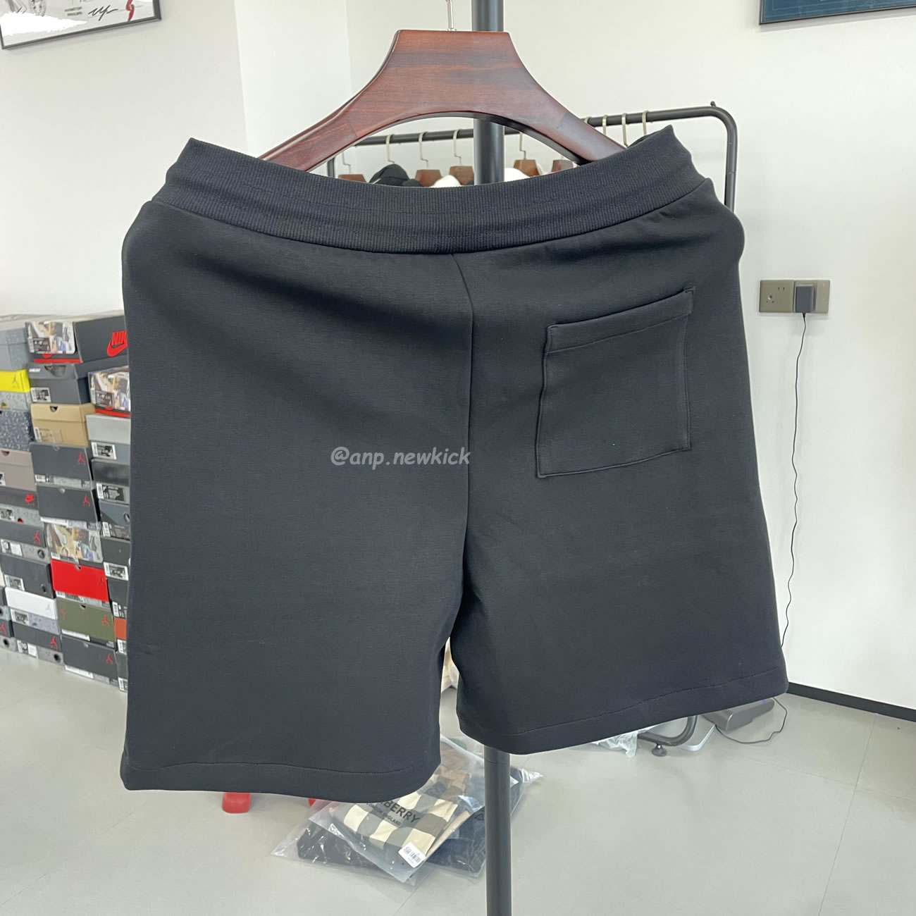 Louis Vuitton Embroidered Jersey Shorts (14) - newkick.app